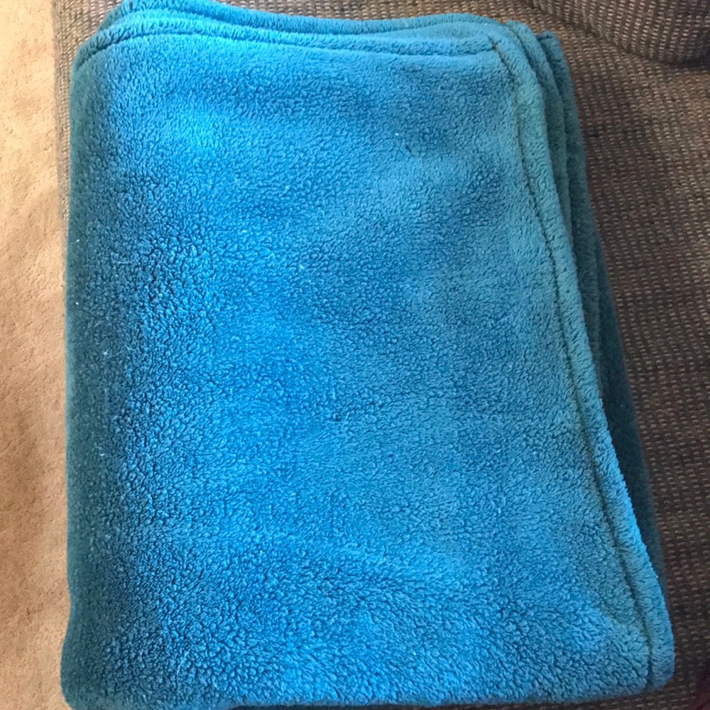 Fuzzy Green Blanket